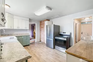 32105 S Finley Rd, Kennewick, WA 99337 - Photo 4