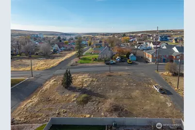 408 N L Street, Lind, WA 99341 - Photo 2