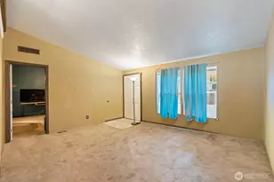 1009 Lord St, Kelso, WA 98626 - Photo 4