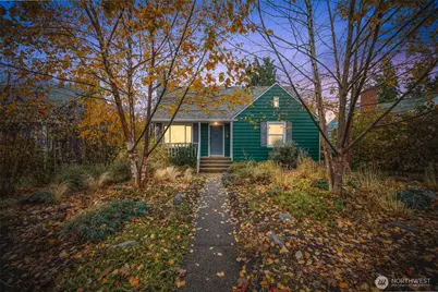 638 N Skyline Drive, Tacoma, WA 98406 - Photo 2