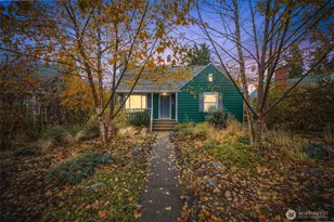638 N Skyline Dr, Tacoma, WA 98406 - Photo 2