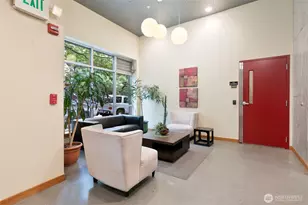 827 Hiawatha Pl S, Seattle, WA 98144 - Photo 18