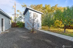 238 6th Ave SE, Soap Lake, WA 98851 - Photo 32