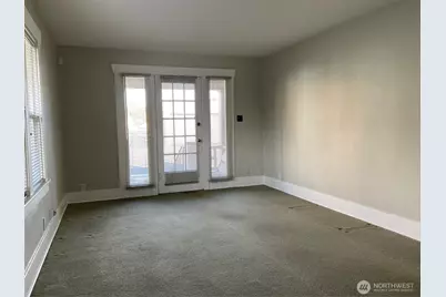 530 E Pioneer, Puyallup, WA 98372 - Photo 8