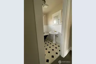 530 E Pioneer, Puyallup, WA 98372 - Photo 16