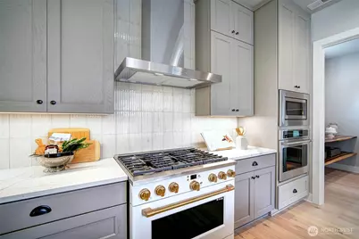 12818 NE 65th Lane, Kirkland, WA 98033 - Photo 8