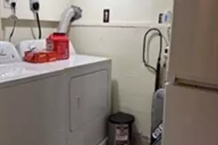 830 NE 67th St, Seattle, WA 98115 - Photo 8