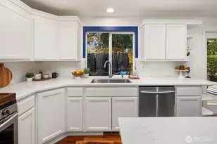 1947 NE 23rd St., Renton, WA 98056 - Photo 14