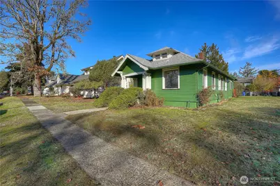 205 Brandywine Ave, DuPont, WA 98327 - Photo 2