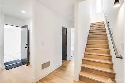 4706 S Morgan Street, Seattle, WA 98118 - Photo 10