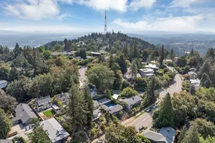 3916 SW Council Crest Dr, Portland, OR 97239 - Photo 36