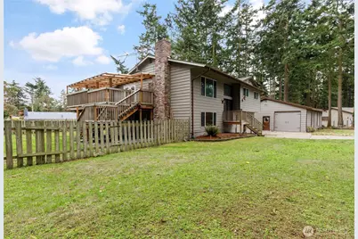 1904 Fir Woods Place, Oak Harbor, WA 98277 - Photo 2