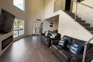 5109 W Tapps Dr E, Lake Tapps, WA 98391 - Photo 10