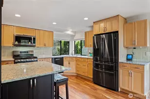 12135 107th Ave NE, Kirkland, WA 98034 - Photo 8