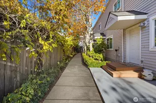 1808 E Union St, Seattle, WA 98122 - Photo 2