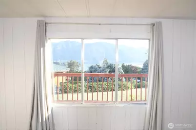 410 Totem Pole Road, Manson, WA 98831 - Photo 10