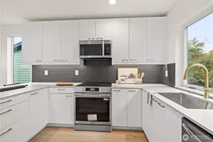 4111 25th Ave SW, Seattle, WA 98106 - Photo 6