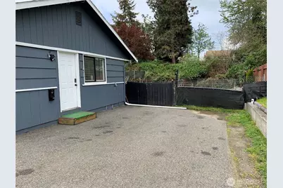 1429 Kirkland Avenue NE, Renton, WA 98056 - Photo 18