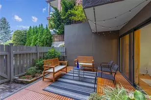 654 W Olympic Pl, Seattle, WA 98119 - Photo 32