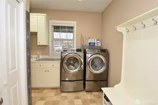 885 Sunrise Dr, Lynden, WA 98264 - Photo 16