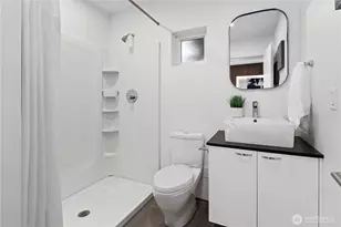 6304 Lakeview Dr, Kirkland, WA 98033 - Photo 16