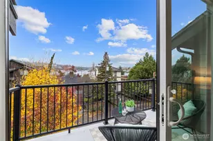 2516 Yale Ave. E., Seattle, WA 98102 - Photo 18