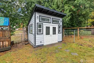 12020 NE 66th St, Kirkland, WA 98033 - Photo 30
