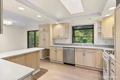 12020 NE 66th Street, Kirkland, WA 98033 - Photo 10