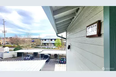 485 SW Bayshore Drive #C301, Oak Harbor, WA 98277 - Photo 4