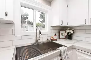 13320 Hwy 99, Everett, WA 98204 - Photo 6