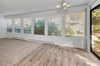 1604 149th Place SE #2, Bellevue, WA 98007 - Photo 4
