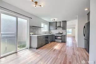 3910 S Holly St, Seattle, WA 98118 - Photo 10