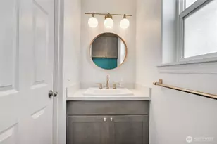 3910 S Holly St, Seattle, WA 98118 - Photo 16