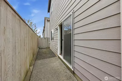 9109 2nd Place SE, Lake Stevens, WA 98258 - Photo 32