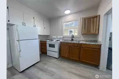 303 Methow Street, Wenatchee, WA 98801 - Photo 6