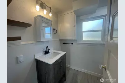 303 Methow Street, Wenatchee, WA 98801 - Photo 10