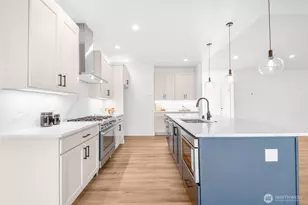 2419 197th Street NE, Arlington, WA 98223 - Photo 2