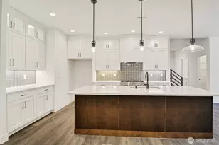 2419 197th Street NE, Arlington, WA 98223 - Photo 2