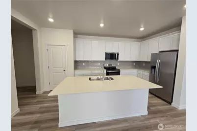 6141 Crestner Drive SW #406, Port Orchard, WA 98367 - Photo 8