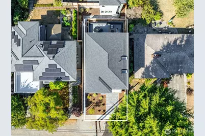 12037 Fremont Avenue N #1 & 2, Seattle, WA 98133 - Photo 32