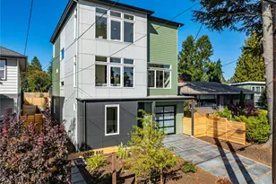 12037 Fremont Ave N, Seattle, WA 98133 - Photo 2