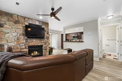 11121 7th Place W #D, Everett, WA 98204 - Photo 1