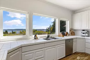 1365 Arnold Rd, Oak Harbor, WA 98277 - Photo 8