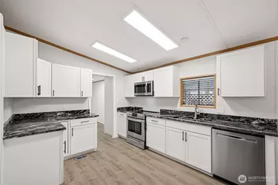 207 Noble Fir Circle, Enumclaw, WA 98022 - Photo 4