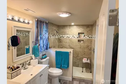 8402 209th Street E, Spanaway, WA 98387 - Photo 14