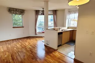 668 S Lane St, Seattle, WA 98104 - Photo 2