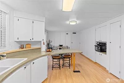 13501 Ridgewood Drive E, Bonney Lake, WA 98391 - Photo 14