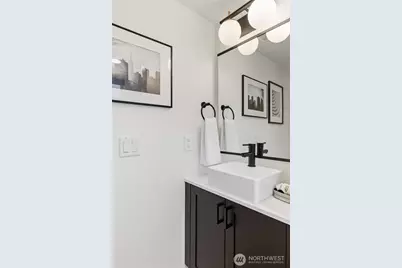 225 24th Avenue, Seattle, WA 98122 - Photo 14