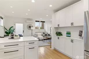 225 24th Ave, Seattle, WA 98122 - Photo 12