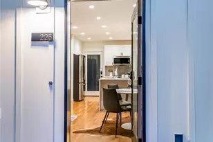 225 24th Ave, Seattle, WA 98122 - Photo 2